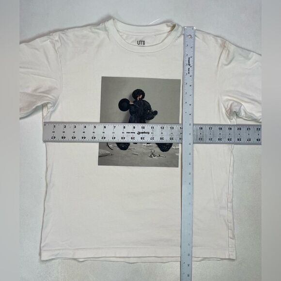 Uniqlo Disney Yuni Yoshida Mickey Mouse Graphic T-shirt Women Medium White - Picture 6 of 6